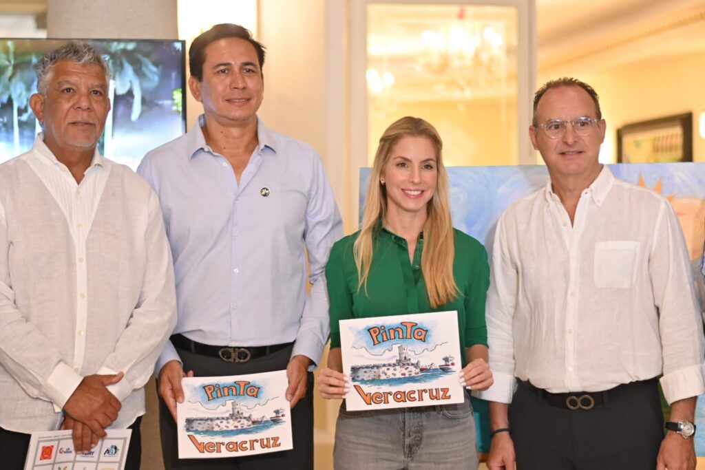 PRESENTA LA ALCALDESA PATY LOBEIRA EL LIBRO “PINTA VERACRUZ” 