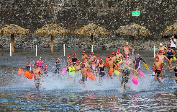 EXITOSA GRAN TRAVESÍA AGUAS  ABIERTAS GRAN RETTO VERACRUZ 2025