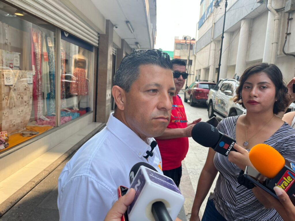 RAÚL ZARRABAL FERAT PROPONE EL PROGRAMA «SEIS DE SEIS» PARA MEJORAR SERVICIOS BÁSICOS EN BOCA DEL RÍO
