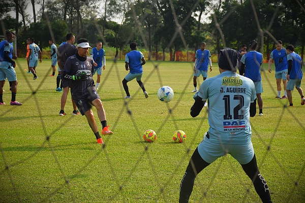 LISTO ONCE CALDAS PARA DEBUTAR ANTE CRUZ AZUL EN LA IFC 2025
