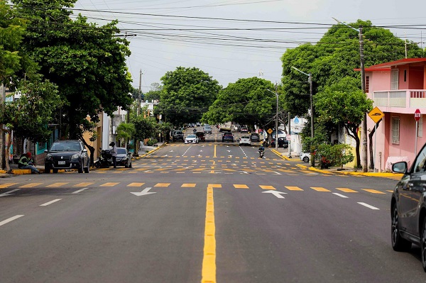 ALCALDE JM UNÁNUE DEJA COMO NUEVA LA AVENIDA CARRANZA DE LA COLONIA MANANTIAL Y 8 DE MARZO