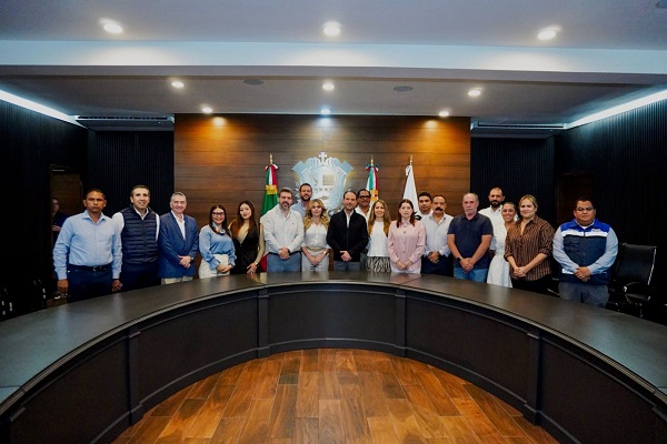 POSITIVA REUNIÓN DE TRABAJO DE LOS COMITÉS DE ENTREGA Y RECEPCIÓN DEL AYUNTAMIENTO DE BOCA DEL RÍO