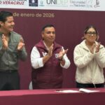 APOYARAN A ESTUDIANTES CON BECAS PARA QUE CONTINÚEN SUS ESTUDIOS UNIVERSITARIOS