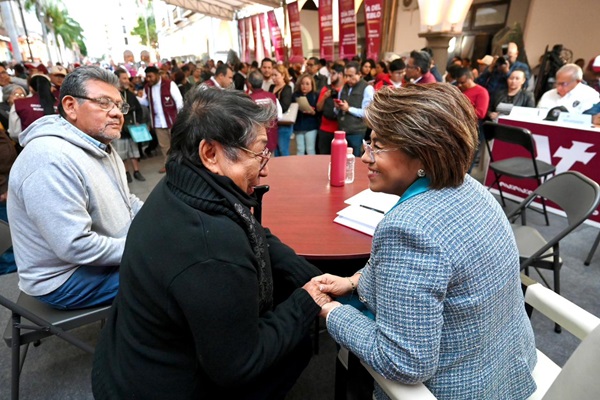 LA CIUDAD DE VERACRUZ ABRE SUS PUERTAS AL PUEBLO