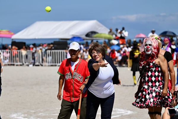 CONVERTIRÁN EN CENIZAS A “EL BACHE” DURANTE LA TRADICIONAL QUEMA DEL MAL HUMOR