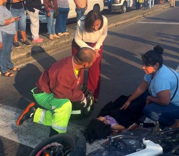 GOBERNADORA BRINDA APOYO A UNA MADRE Y A SU HIJA QUE HABÍAN SIDO ATROPELLADAS