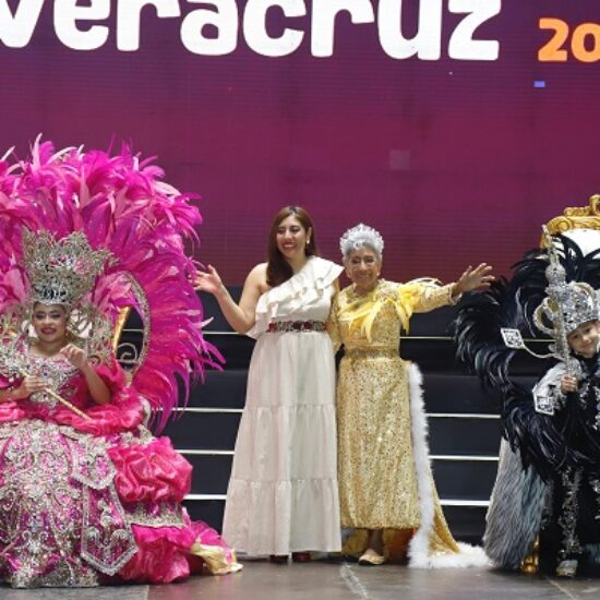 BRILLAN MARYELLI I Y GAEL I: SOBERANOS INFANTILES DEL CARNAVAL DE VERACRUZ 2026
