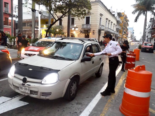 INTENSIFICA AYUNTAMIENTO DE VERACRUZ BRIGADA INFORMATIVA DE PREVENCIÓN DE ACCIDENTES POR CARNAVAL