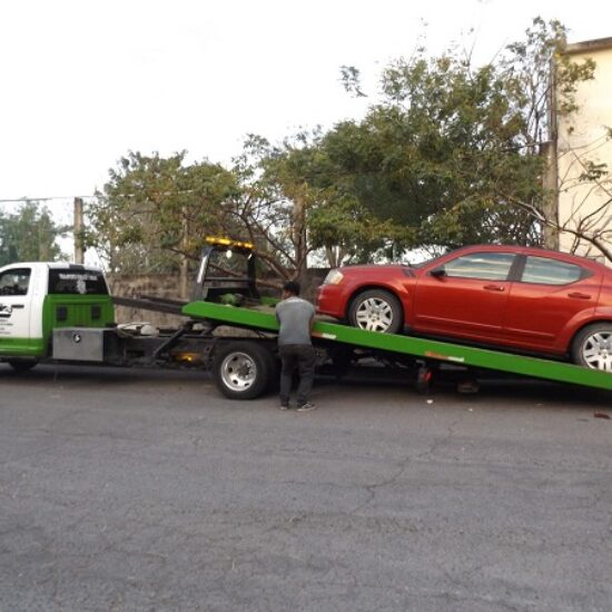 TRÁNSITO DE VERACRUZ RETIRA 30 AUTOS MACETA