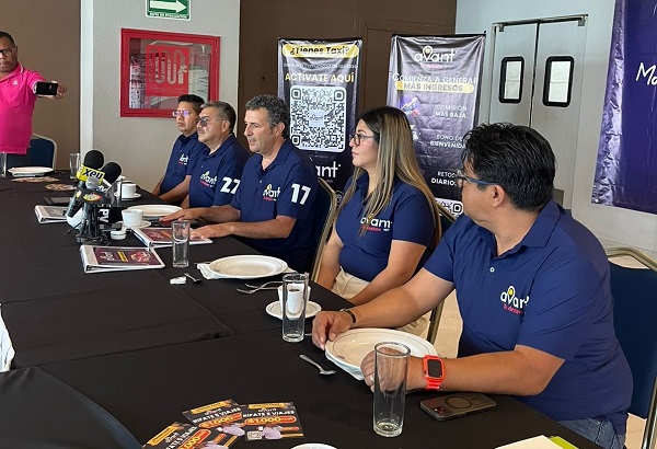 PRESENTAN APP DE TAXI “AVANT, TU DESTINO”