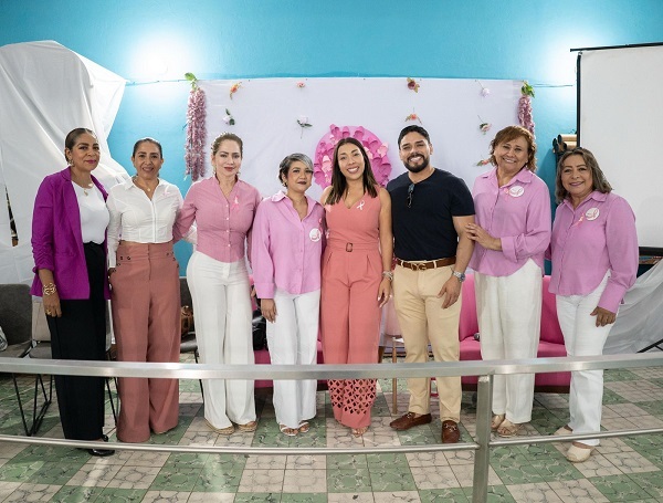 REALIZAN PLÁTICA DE CONCIENTIZACIÓN SOBRE CÁNCER DE MAMA EN MEDELLÍN DE BRAVO