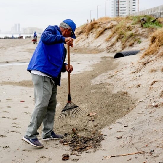 PLAYAS EN BOCA DEL RÍO ESTÁN Y ESTARÁN LIMPIAS EN SEMANA SANTA: ALCALDESA MARYJOSE GAMBOA