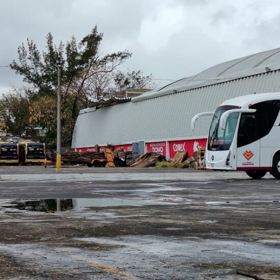 NORTE PROVOCÓ DESPRENDIMIENTO DEL TECHO DEL ANEXO DEL AUDITORIO BENITO JUÁREZ
