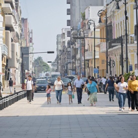 EMITE PC MUNICIPAL RECOMENDACIONES ANTE FIN DE SEMANA CALUROSO EN LA CIUDAD DE VERACRUZ