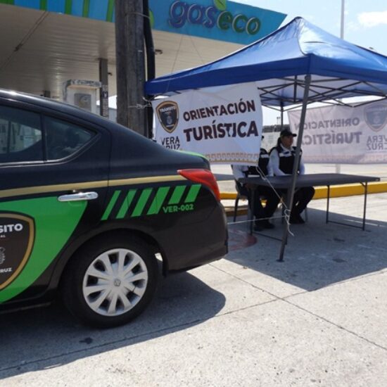 IMPLEMENTA AYUNTAMIENTO DE VERACRUZ MÓDULOS INFORMACIÓN TURÍSTICA PARA BRINDAR SEGURIDAD Y ORIENTACIÓN AL TURISMO