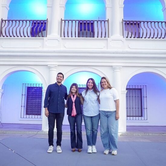 BOCA DEL RÍO SE ILUMINA DE AZUL POR LA CONCIENTIZACIÓN SOBRE EL AUTISMO