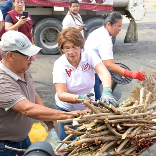 INTENSO DOMINGO DE DESCACHARRIZACIÓN EN CINCO COLONIAS DE LA CIUDAD DE VERACRUZ