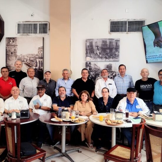 PENSIONADOS SE MANIFIESTAN CONTRA RETROACTIVIDAD DE LA REFORMA A LA LEY CONTRA LAS PENSIONES DORADAS