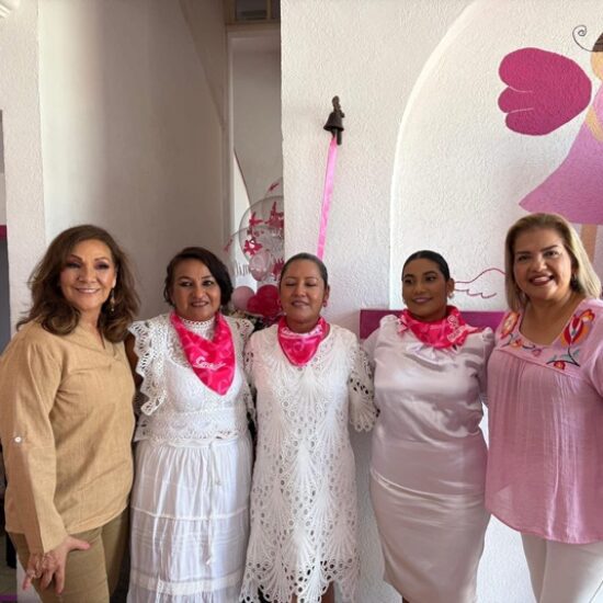 TRES MUJERES TOCARON CAMPANA, SUPERARON AL CÁNCER
