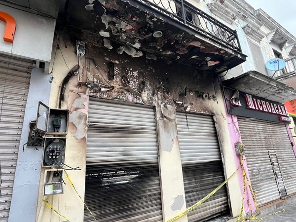 LOCAL COMERCIAL EN CENTRO DE LA CIUDAD QUEDO HECHO CENIZAS