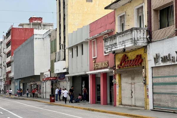 REALIZA AYUNTAMIENTO DE VERACRUZ CENSO COMERCIAL EN EL CENTRO HISTÓRICO PARA IMPULSAR SU REACTIVACIÓN