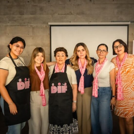 DIF MUNICIPAL IMPULSA TALLER CON CAUSA  “ENTRE ABRAZOS Y FLORES” A FAVOR DE NIÑAS Y NIÑOS DE LA ASOCIACIÓN ONCE ONCE