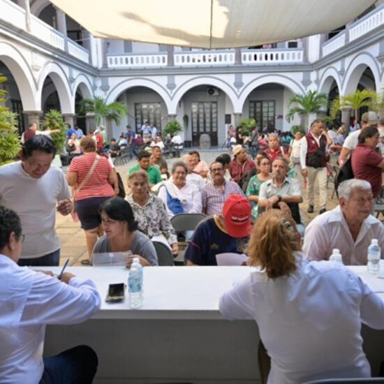 EL PROGRAMA “DÍA DEL PUEBLO” SE CONSOLIDA COMO EJE DE ATENCIÓN DIRECTA EN LA CIUDAD DE VERACRUZ