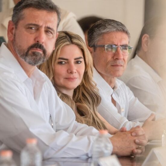 ALCALDESA MARYJOSE GAMBOA TORALES, RECONOCE LEGADO DE EXCELENCIA DE LA ESCUELA NÁUTICA MERCANTE «CAP. ALT. FERNANDO SILICEO Y TORRES»