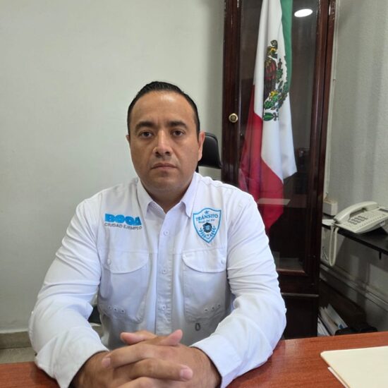 PATRULLAS Y MOTO PATRULLAS DE TRÁNSITO MUNICIPAL CIRCULAN CON PERMISOS PORQUE SON NUEVAS Y LAS PLACAS ESTÁN EN TRÁMITE