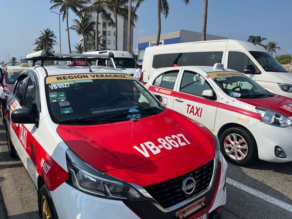 TAXISTAS PIDEN A AUTORIDADES RETOMAR OPERATIVOS CONTRA PARTICULARES QUE TRABAJAN CON APLICACIONES