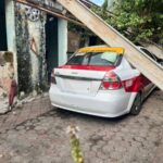 ESPECTACULAR CAE Y CAUSA DAÑOS EN VIVIENDA Y TAXI