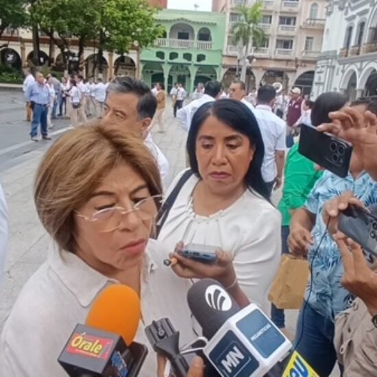 ROSA MARÍA HERNANDEZ ESPEJO ASEGURA REVISIÓN DEL PROYECTO DE CONSTRUCCIÓN DE HOSPITAL