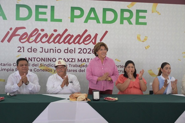 RECONOCE ALCALDESA DE VERACRUZ LABOR DE PERSONAL DE LIMPIA PÚBLICA