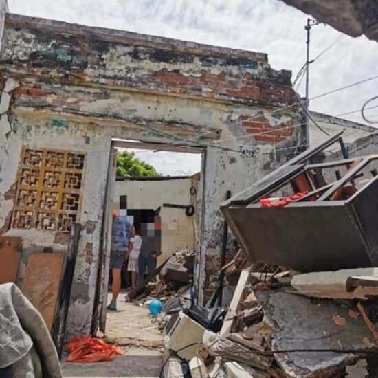 DIF MUNICIPAL DE VERACRUZ BRINDA ATENCIÓN A FAMILIA POR COLAPSO DE TECHO DE VIVIENDA