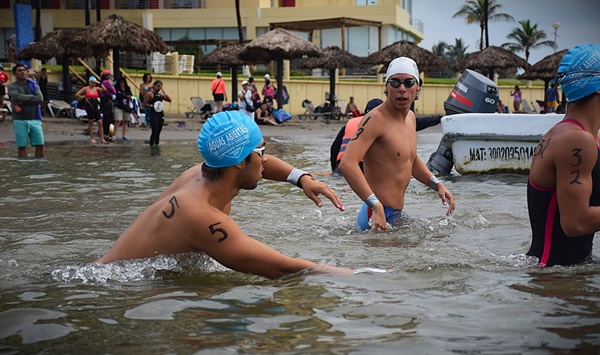 RAMSÉS MIRANDA EN EL TOP 3 DE PANAM AQUATICS EN AGUAS ABIERTAS