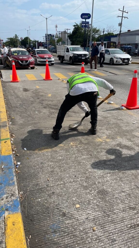MEJORA AYUNTAMIENTO DE VERACRUZ LA MOVILIDAD Y LA SEGURIDAD VIAL EN INMEDIACIONES DEL IMSS