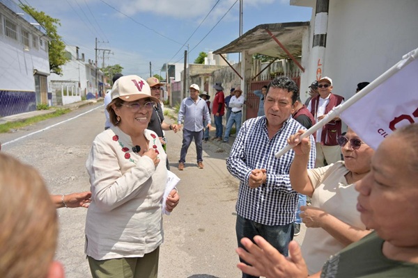 INICIA ROSA MARÍA OBRA INTEGRAL PARA TRANSFORMAR LA COLONIA PROGRESO