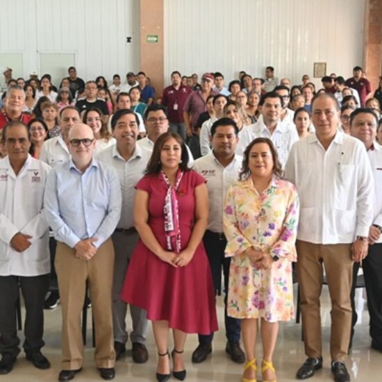 REFRENDA DIF MUNICIPAL DE VERACRUZ COMPROMISO DE ACERCAR LA JUSTICIA A LAS FAMILIAS VERACRUZANAS