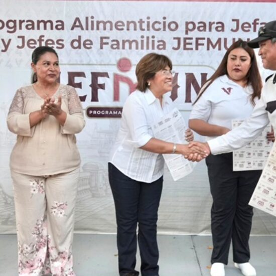 CUMPLE AYUNTAMIENTO DE VERACRUZ META DE 10 MIL FAMILIAS BENEFICIADAS EN LA PRIMERA ETAPA DEL PROGRAMA JEFMUN