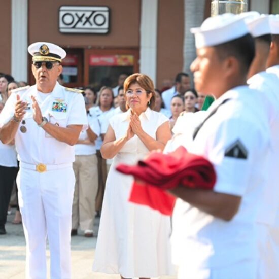 CEREMONIA DE HONORES A LA BANDERA POR EL 200 ANIVERSARIO DEL OTORGAMIENTO DE LA PRIMERA “H” A LA CIUDAD