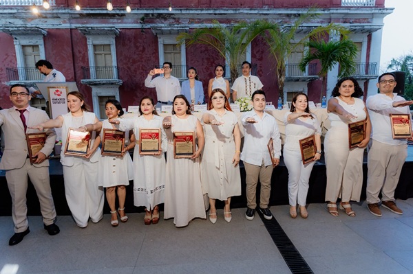 RED NACIONAL MÉXICO EMPRENDE TOMA PROTESTA A SU CONSEJO DIRECTIVO ESTATAL DE VERACRUZ