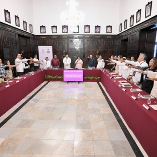 REFRENDA ROSA MARÍA COMPROMISO CON LA SALUD MENTAL Y LA PREVENCIÓN DE ADICCIONES EN LA CIUDAD DE VERACRUZ
