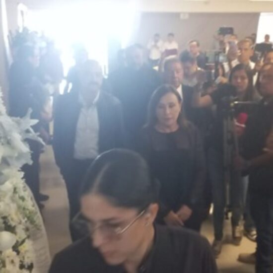  GOBERNADORA DE VERACRUZ, ROCÍO NAHLE, LAMENTA EL FALLECIMIENTO DEL DIPUTADO FEDERAL, ZENYAZEN ESCOBAR