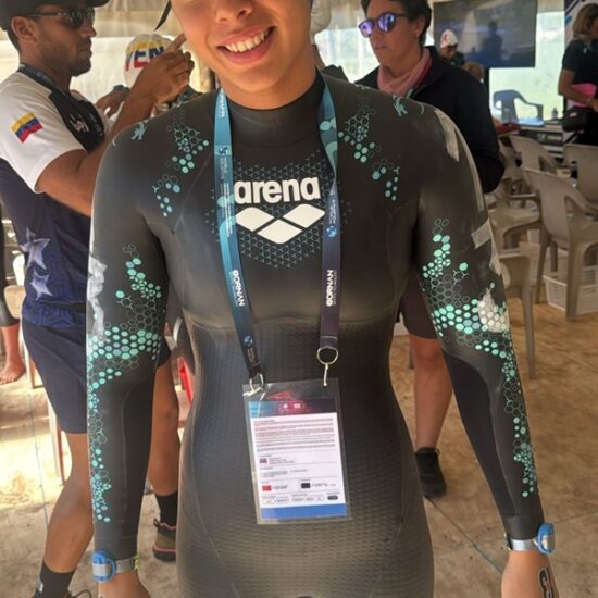 HISTÓRICA ACTUACIÓN DE MARISELA ESCOBAR EN MUNDIAL AGUAS ABIERTAS