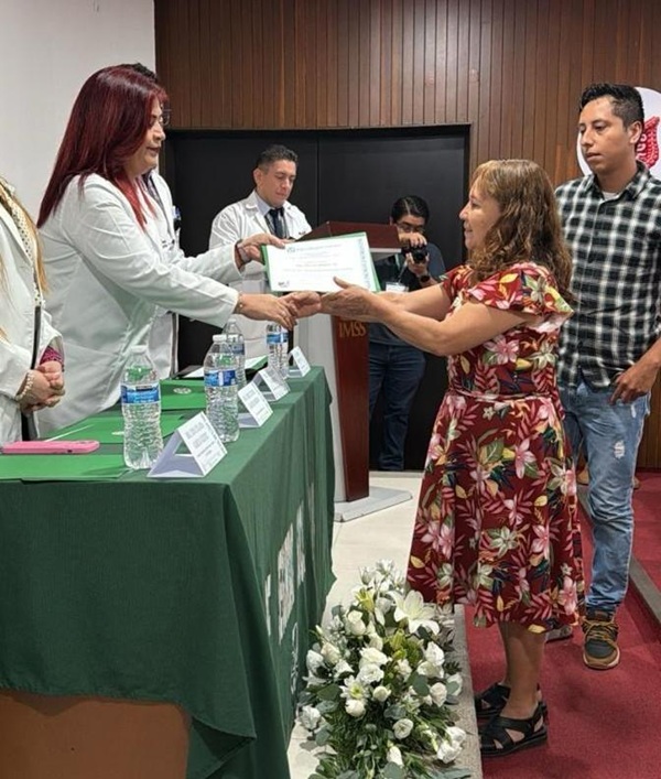 RECONOCE IMSS VERACRUZ NORTE A FAMILIARES DE DONADORES DE ÓRGANOS Y TEJIDOS