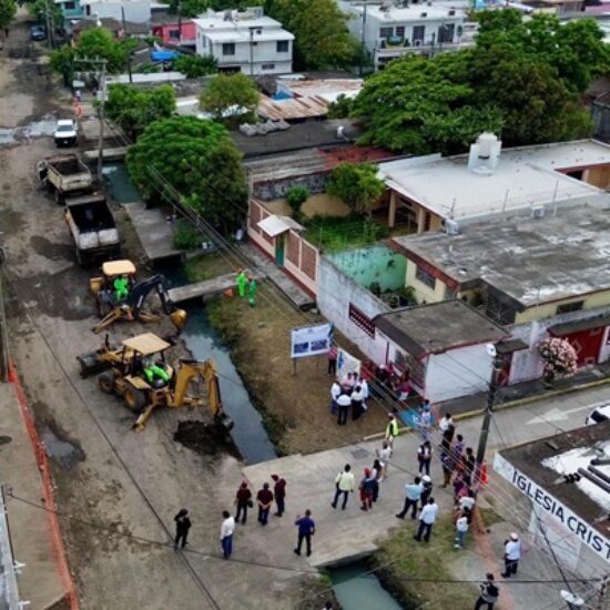 ATIENDE ROSA MARÍA DEMANDA CIUDADANA DE MÁS DE 30 AÑOS CON OBRA EN LA LÓPEZ MATEOS