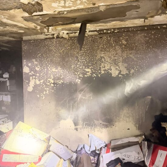 CONTROLAN BOMBEROS MUNICIPALES DE VERACRUZ INCENDIO EN FARMACIA DEL HOSPITAL GENERAL NO. 14 DEL IMSS