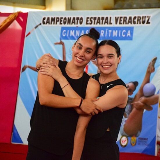 GIMNASTAS BRITTANY SAINZ Y ROMINA TORRES TRASCIENDEN FRONTERAS